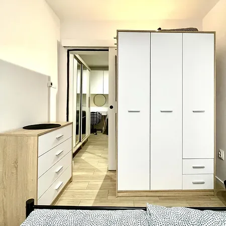 Smocza Jama Wawel Apartment-3
